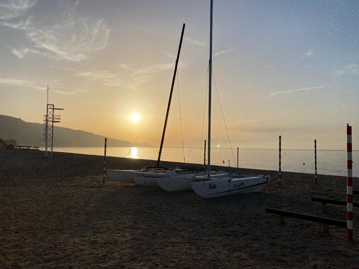Pepillo's Beach,wifi Pool Terrace Apartment *
